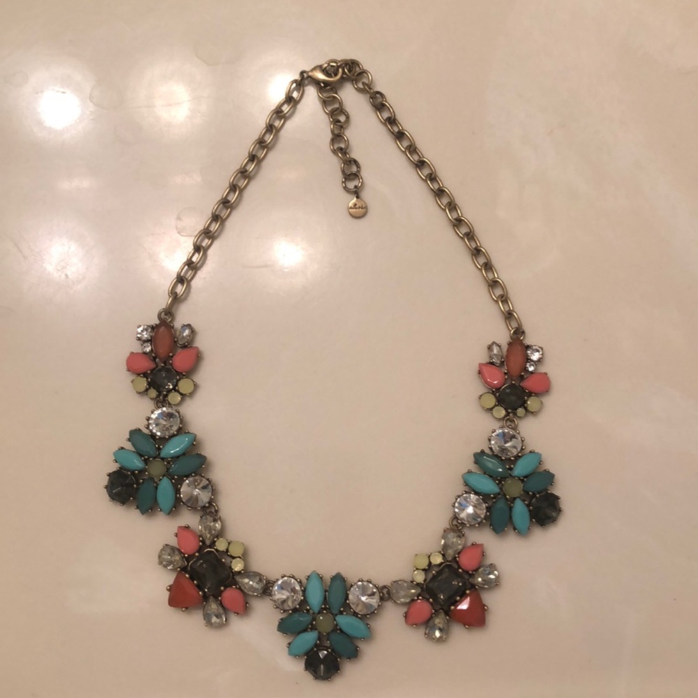 Stella and dot statement necklace